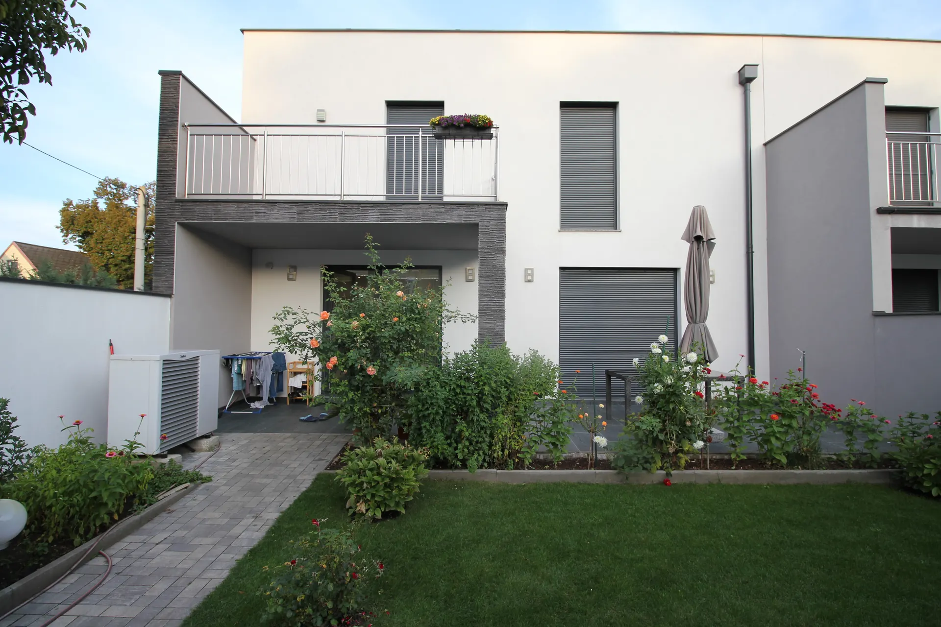 Haus Wien Fassade modern – Immobilienmakler Wien | IZY Immobilien