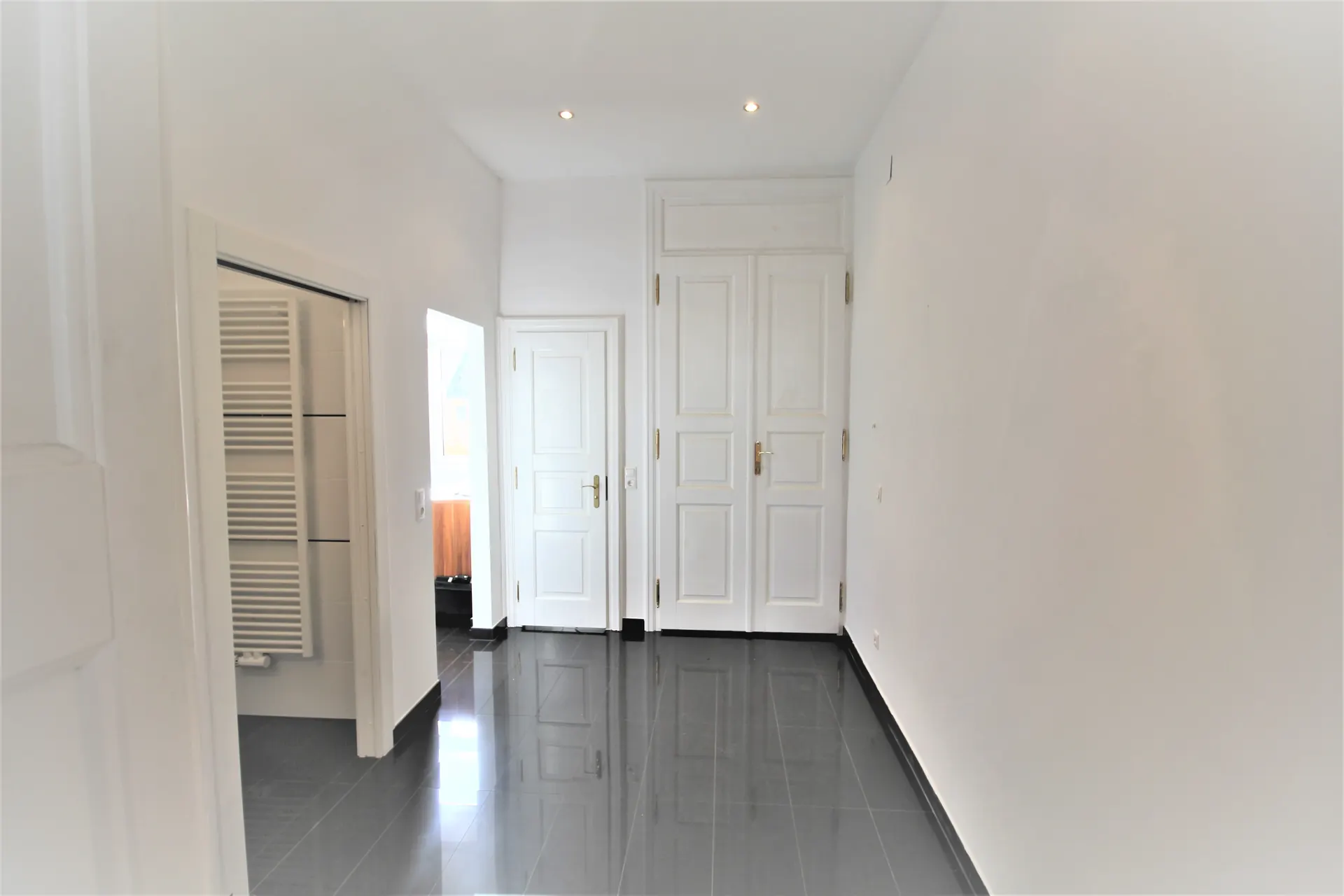 Penthouse Wien flur Eingang – Immobilienmakler Wien | IZY Immobilien