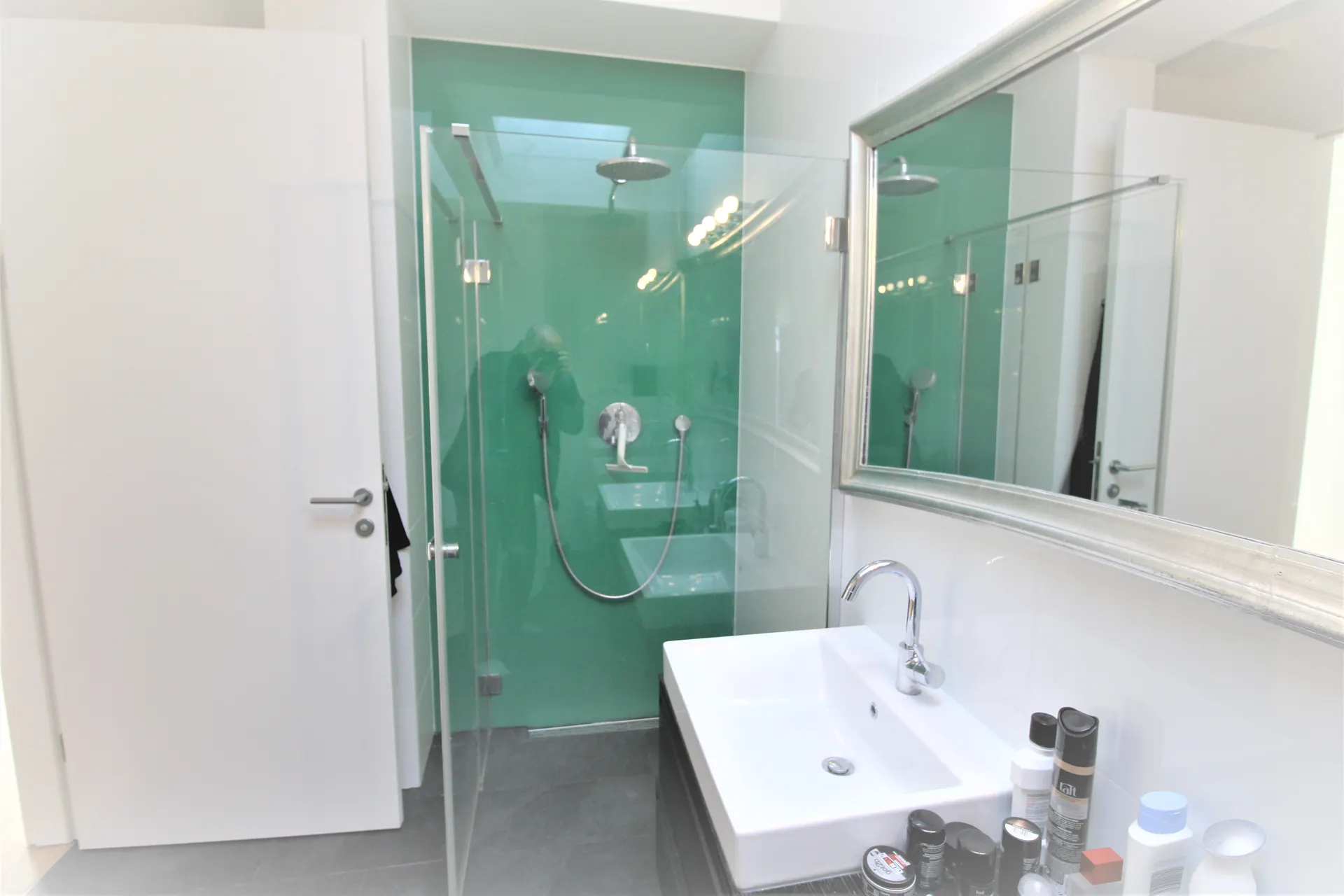 Haus Wien Badezimmer dusche – Immobilienmakler Wien | IZY Immobilien Haus Wien Badezimmer dusche – Immobilienmakler Wien | IZY Immobilien
