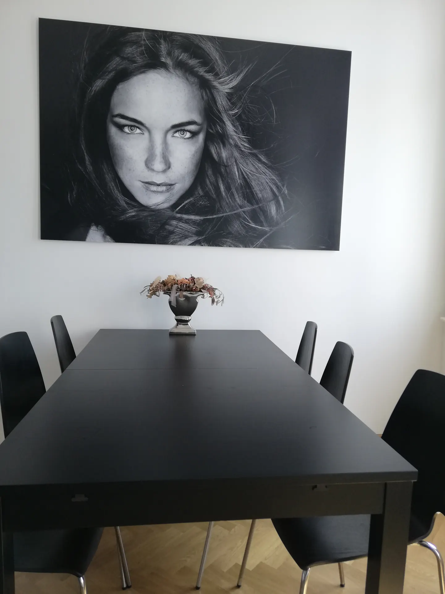 Altbau Wien Wohnzimmer hell – Immobilienmakler Wien | IZY Immobilien Altbau Wien Wohnzimmer hell – Immobilienmakler Wien | IZY Immobilien