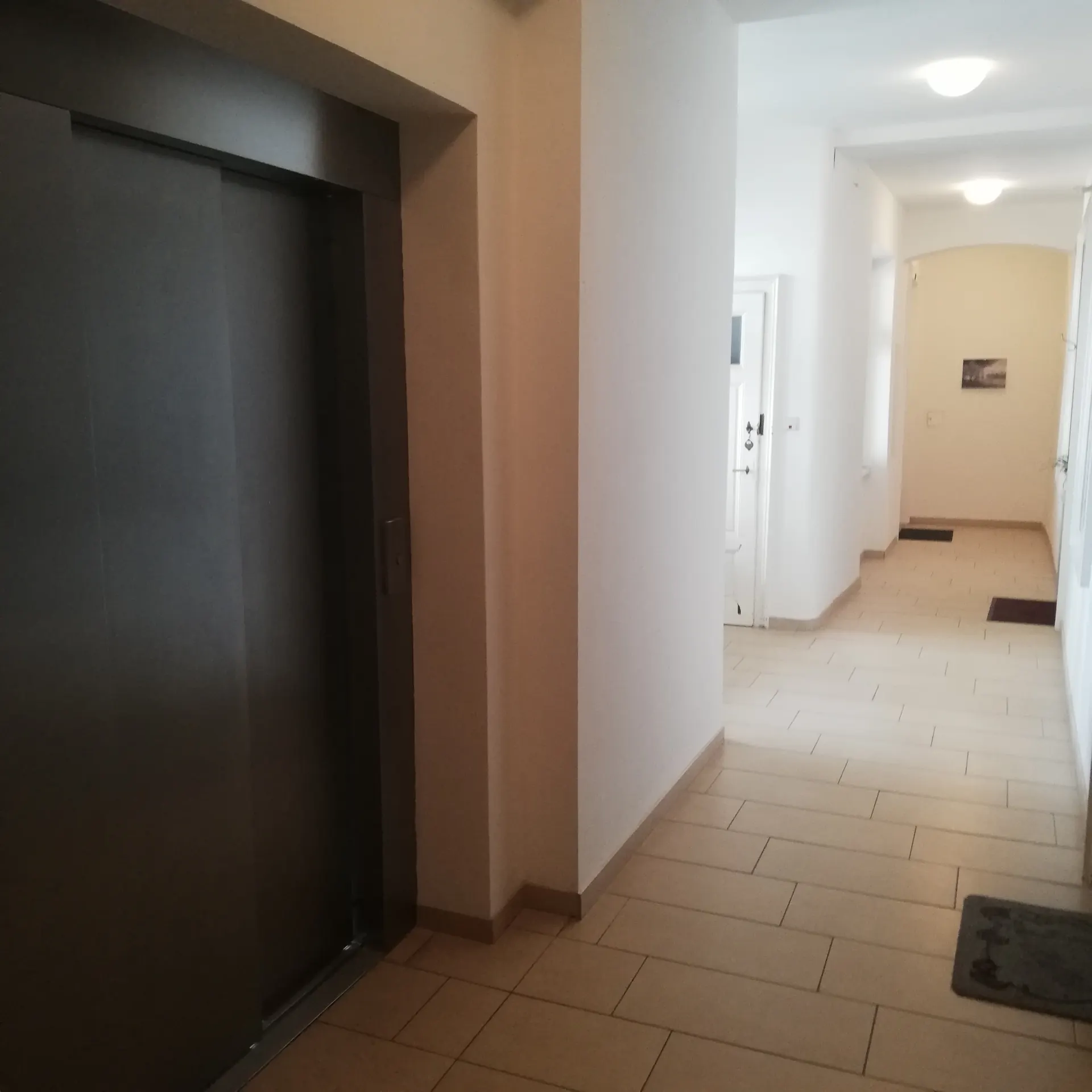 Wohnung Wien Stiegenhaus holz – Immobilienmakler Wien | IZY Immobilien Wohnung Wien Stiegenhaus holz – Immobilienmakler Wien | IZY Immobilien